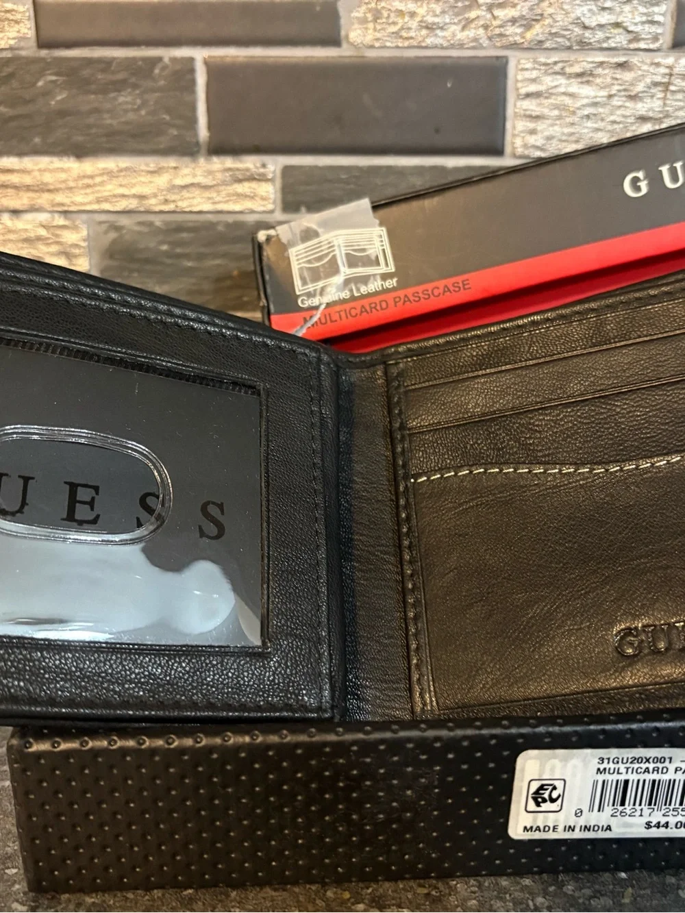 GUESS Black Leather Card Passcase with Metal Logo